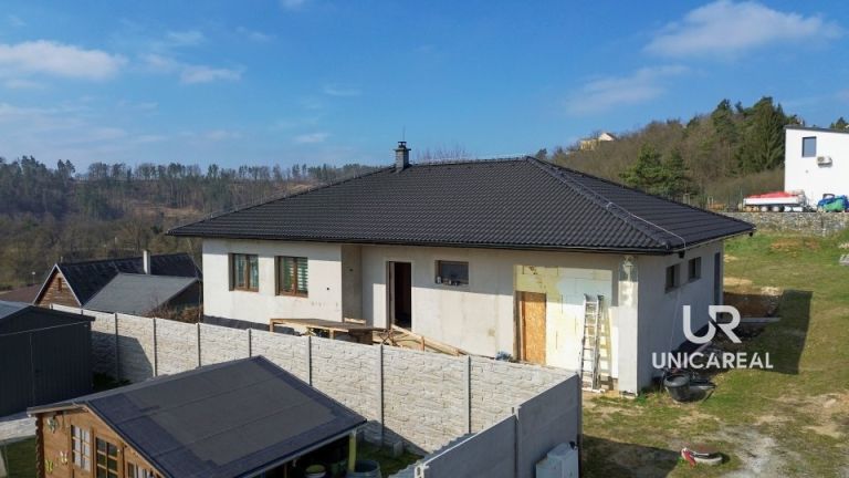 Prodej novostavby 4+kk Náměšť nad Oslavou, Z.P.: 185m2, C.P.: 1286m2