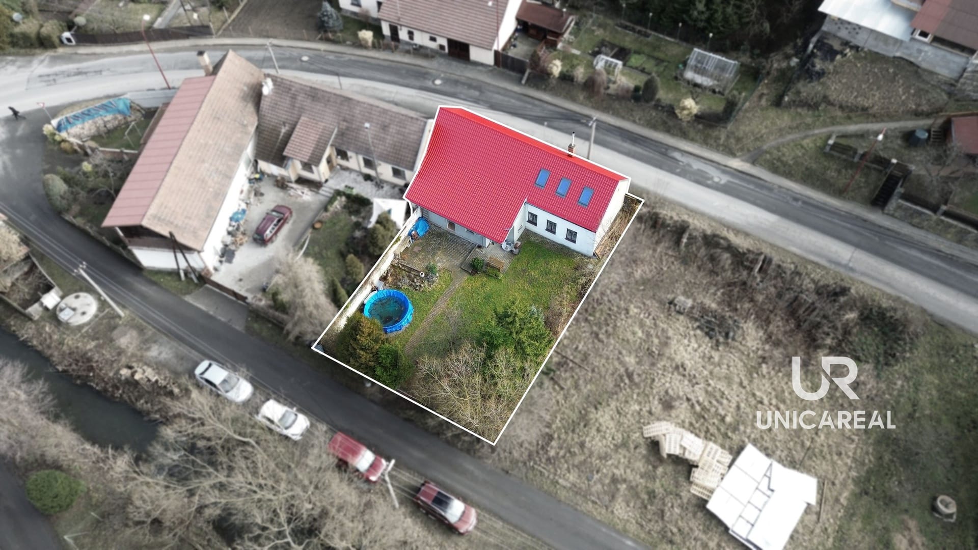 Prodej-Rodinny-dum-chalupa-rozstani-Moravsky-kras-dron