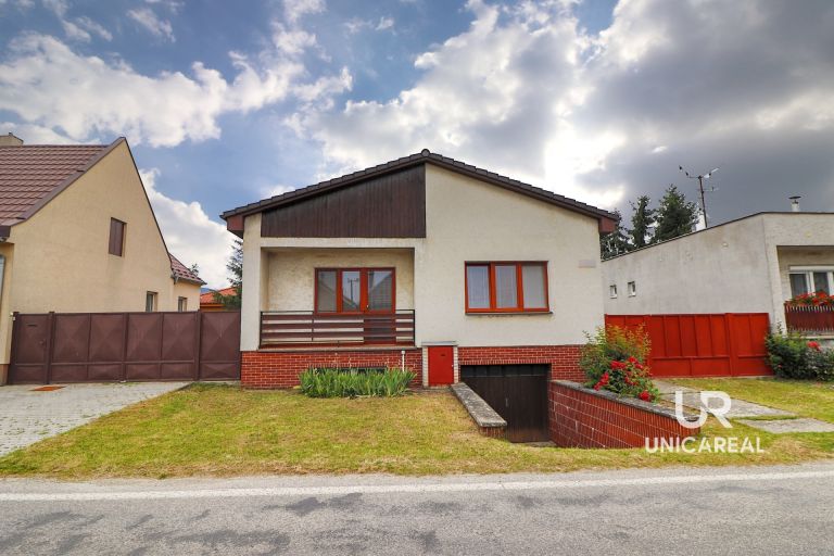 Prodej rodinného domu 3+1, Častá, okres Pezinok, Slovensko, C.P.: 827m2