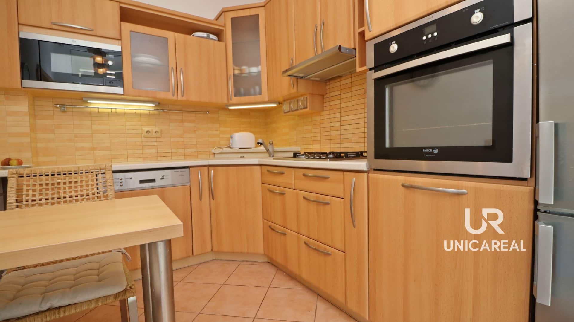 1-Pronajem-31-Veletrzni-Brno-Stare-Brno-kuchyn