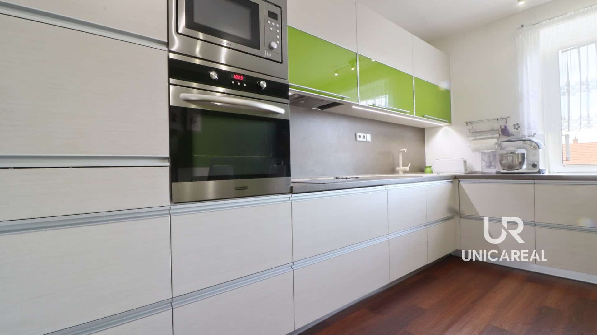 Prodej-domu-krizanovice-jecminkova-unicareal-7-top-2