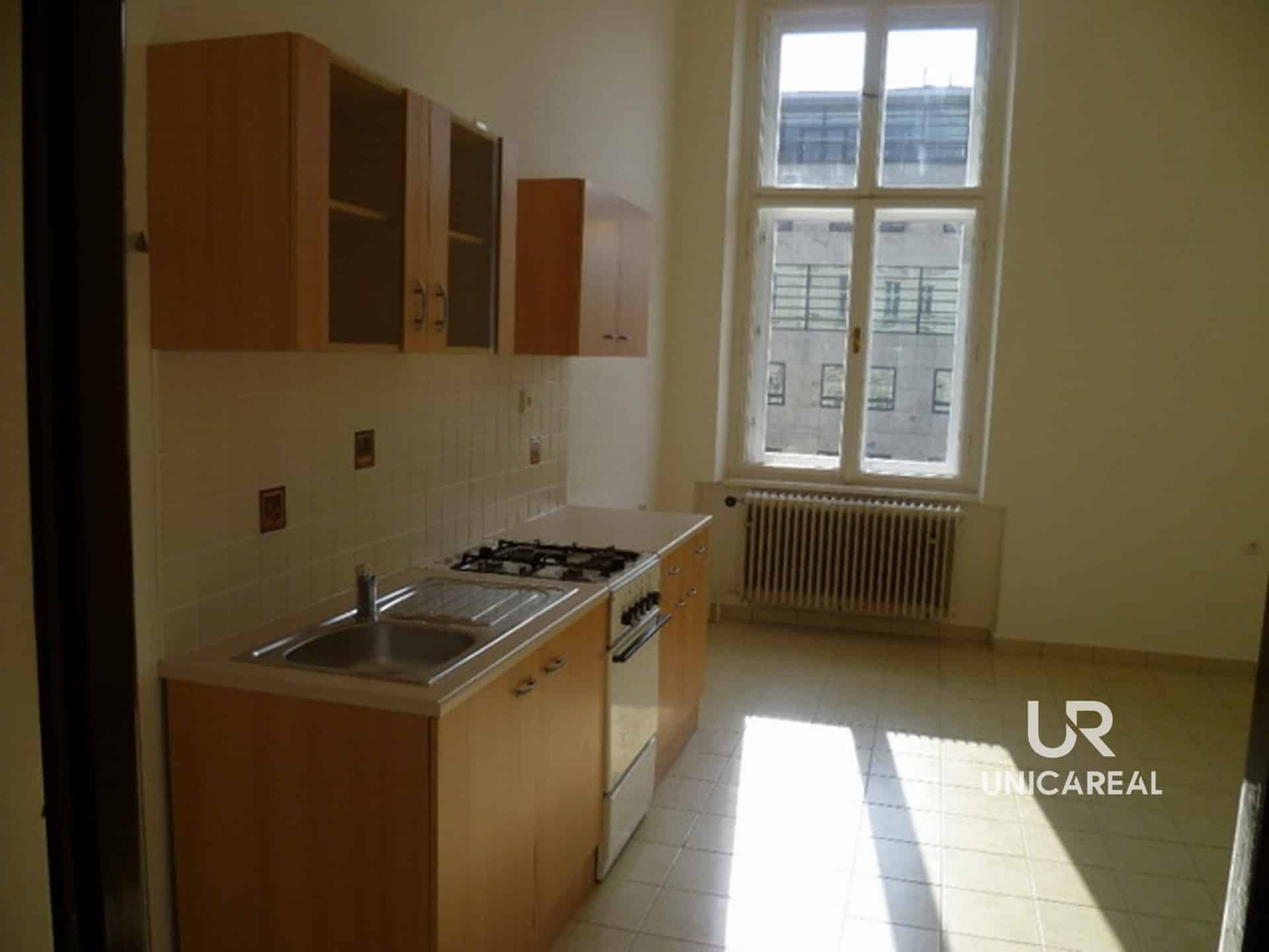 Kuchyne_Zmenit-velikost