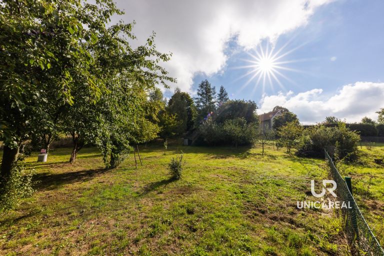 Prodej stavebního pozemku 1 170 m², Sklené nad Oslavou