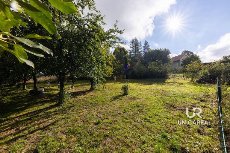 Prodej stavebního pozemku 1 170 m², Sklené nad Oslavou