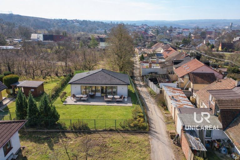 Prodej stavebního pozemku 348 m², Oslavany – Padochov