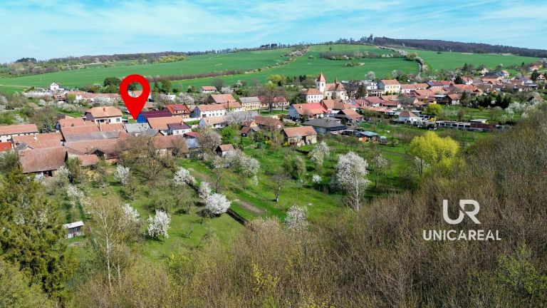 Prodej rodinného domu na pozemku 1423m2, Chvalkovice