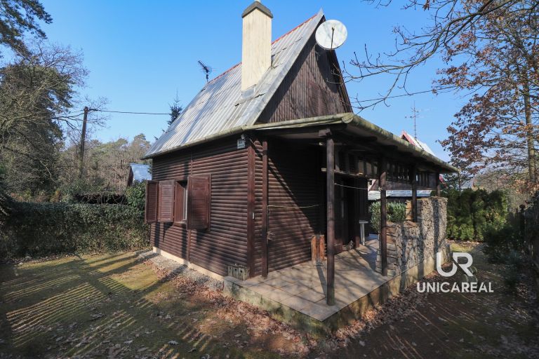 Chata u Brněnské přehrady, Kníničky, Brno, vlastní pozemek