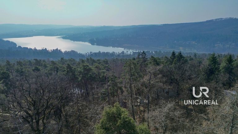 Prodej chaty u Brněnské přehrady, Brno, vlastní pozemek