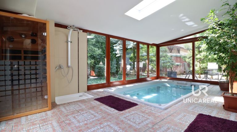 Nájemní, polyfunkční objekt + RD, Brno-Komín, Hlavní