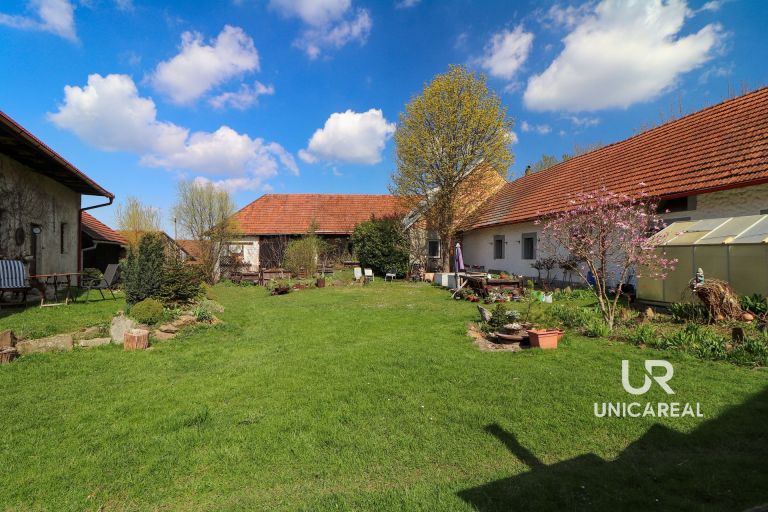 Prodej zemědělské usedlosti 330 m², Sklené nad Oslavou