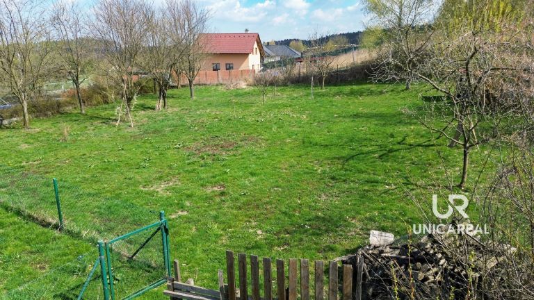 Prodej stavebního pozemku 1 170 m², Sklené nad Oslavou