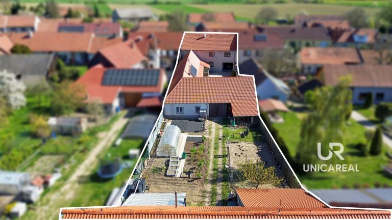 Prodej vícegenerační zemědělské usedlosti, Čikov u Velké Bíteše, okres Třebíč