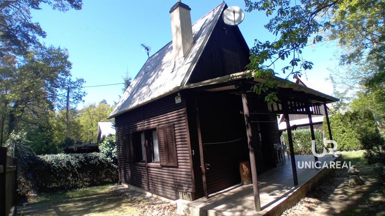 Prodej chaty u Brněnské přehrady, Brno, vlastní pozemek