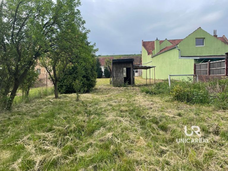 Prodej stavebního pozemku 965 m², Kojátky