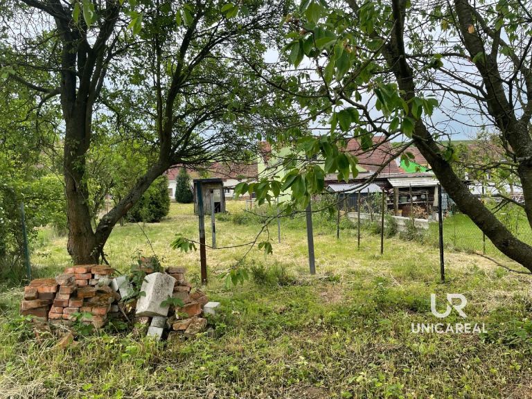 Prodej stavebního pozemku 965 m², Kojátky