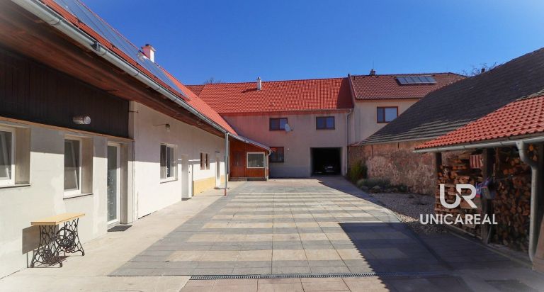 Prodej vícegeneračního rodinného domu – Čikov u Velké Bíteše, okres Třebíč