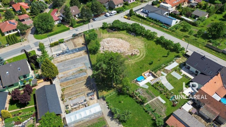 Prodej stavebního pozemku 1 170 m², Kovalovice