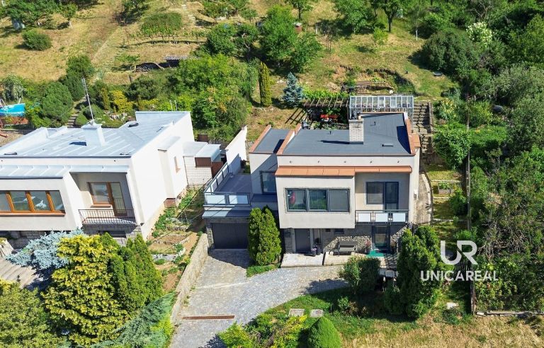Prodej dvoupodlažního RD po rekonstrukci, Pozořice, Velké Lipky, C.P.: 809m²