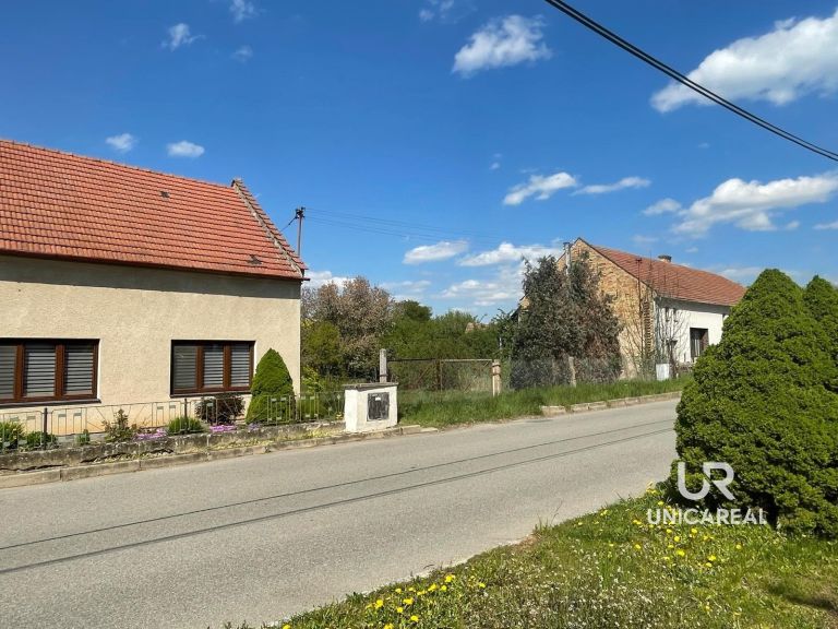 Prodej stavebního pozemku 965 m², Kojátky