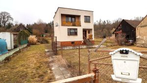 prodej-rodinneho-domu-4-1-biskupice-pulkov-okr-trebic-pristup-k-domu-f1895c