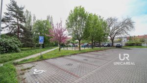 Parkovani-ve-vnitrobloku