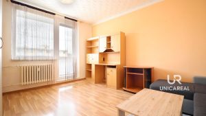 Pronajem-bytu-Komin-Brno-Absolonova-obyvak