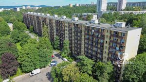 Prodej-bytu-21-Lesna-Brno-ulice-Arbesova-dum-dron