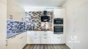 IMG_2771_2_3_fused-1