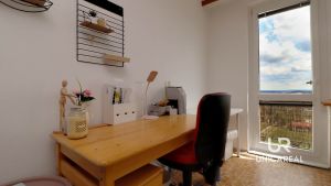 Lyskova-pokoj-s-balkonem