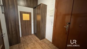 67381D81-9FFB-4158-A2DC-6E4000B9FE89