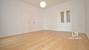 Pronajem-bytu-31-Nove-Sady-Brno-Stare-Brno-obyvaci-pokoj-3