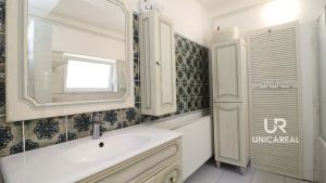 Koupelna-rodinny-dum-2