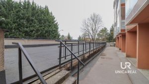 Strecha-nad-garazemi